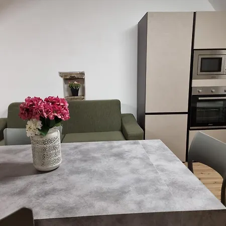Mandra Holidays Apartamento Cefalú